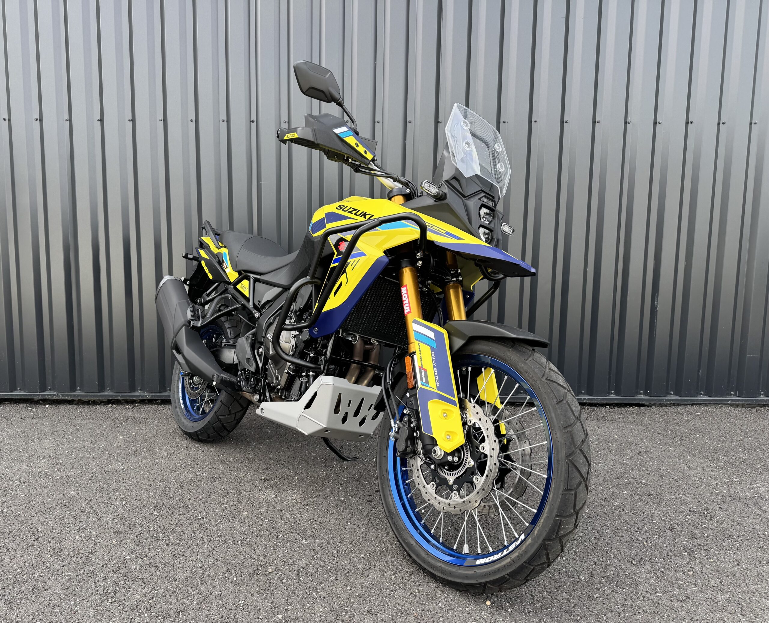Suzuki-vstrom-800DE-4