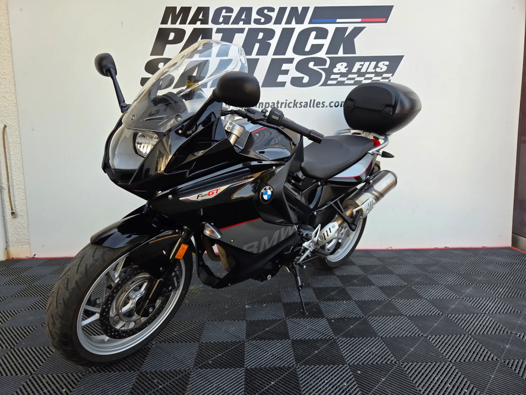 F800 6
