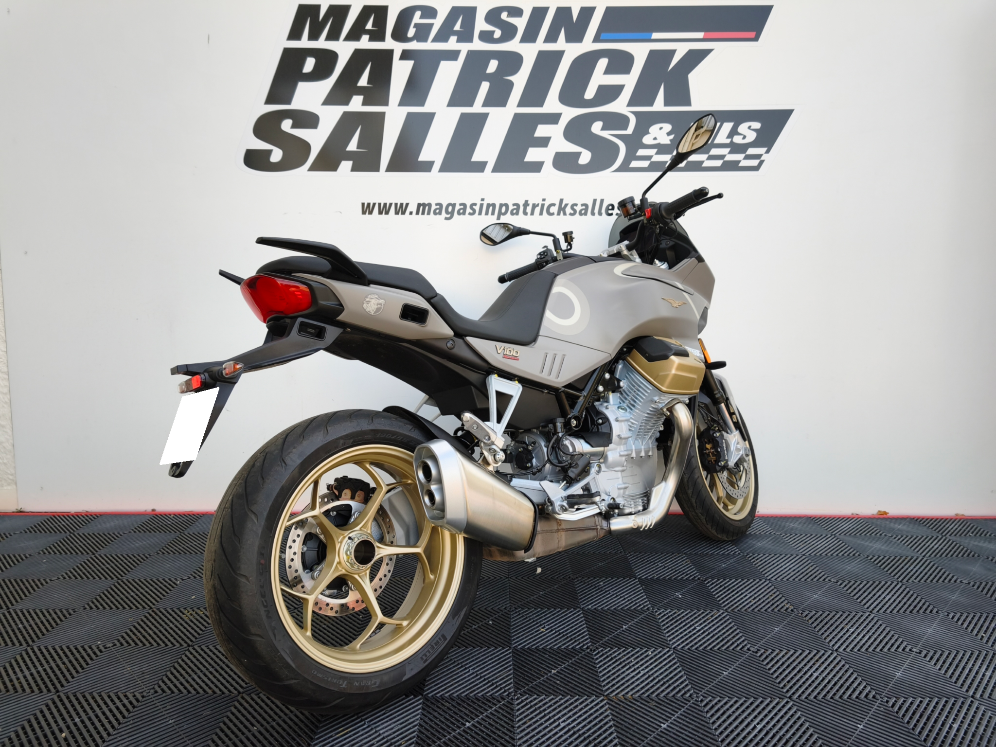 NAVALE 8