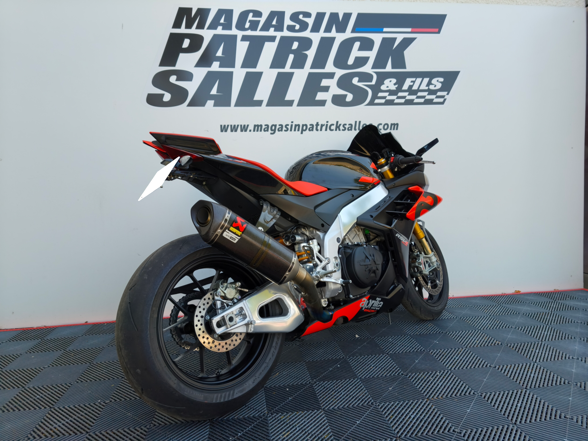 rsv4 8