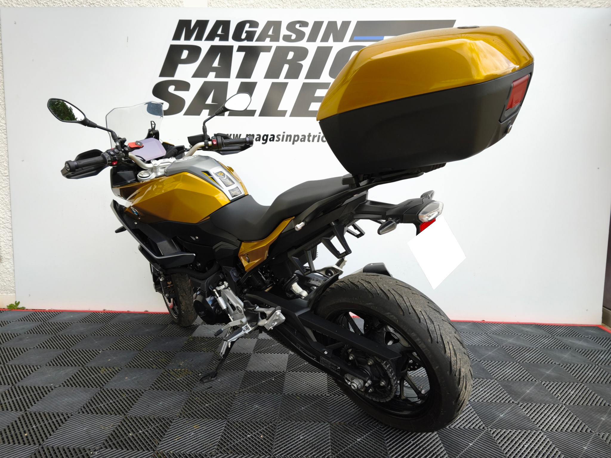 FXR 7